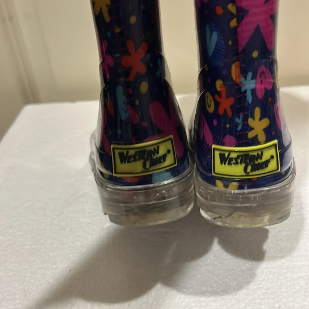 Western Chief Floral hearts stars smiley face Rain Boots light up heels size 10